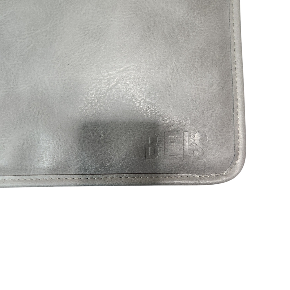 BEIS Silver Tablet Sleeve - Picture 4 of 13